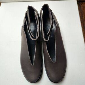 Loints of Holland Selena shoe. 9.5 - 10. Flint gray. Worn twice.